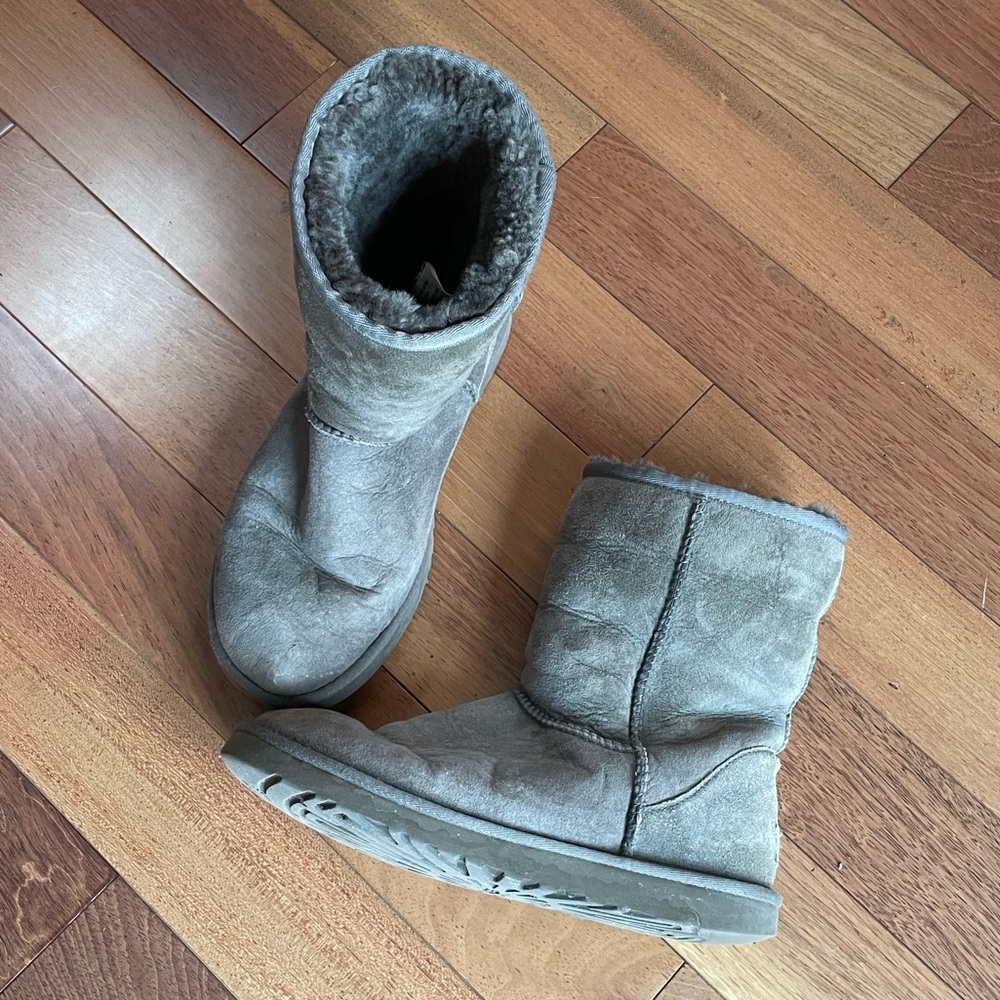 Classic Short Ugg Boots